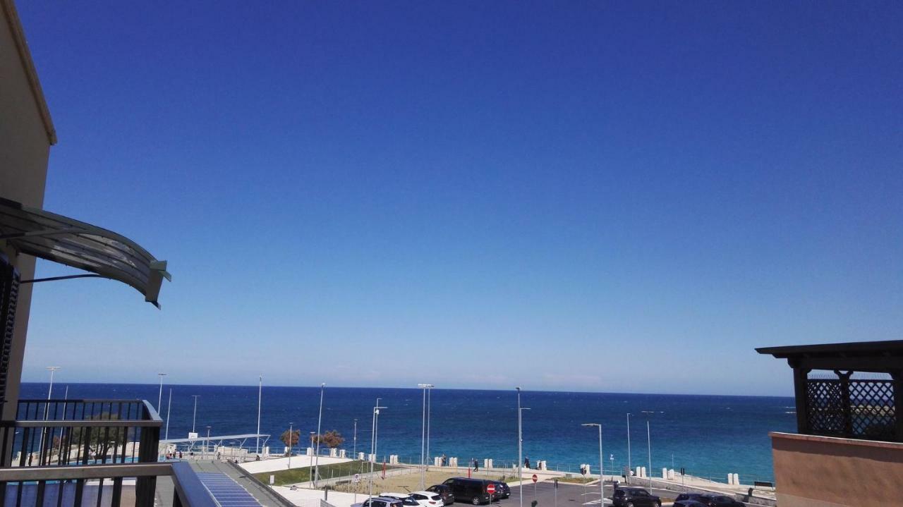 Gallery Art - Sea View モノーポリ エクステリア 写真