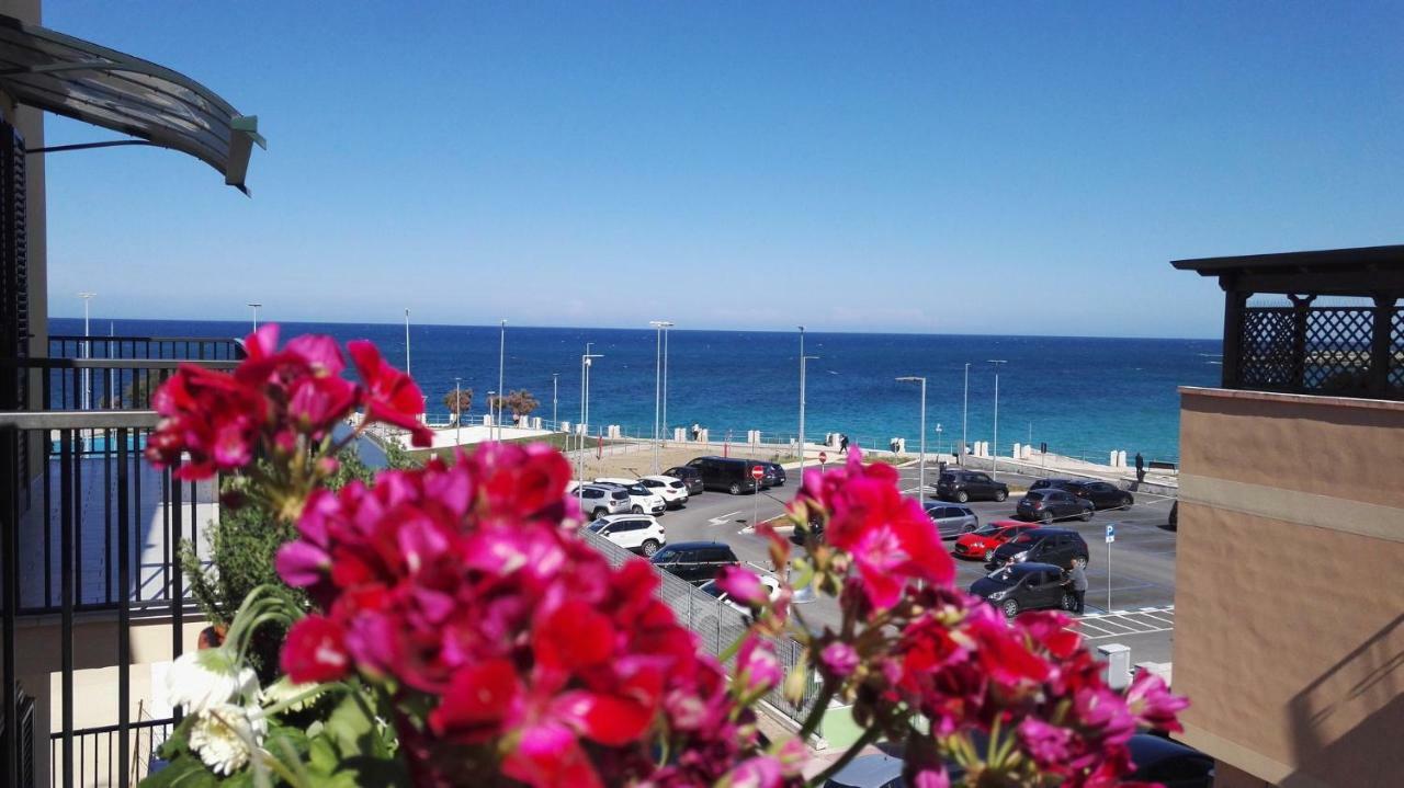 Gallery Art - Sea View モノーポリ エクステリア 写真